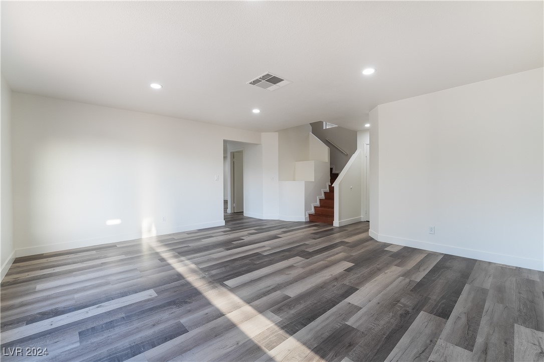 2053 Waverly Circle