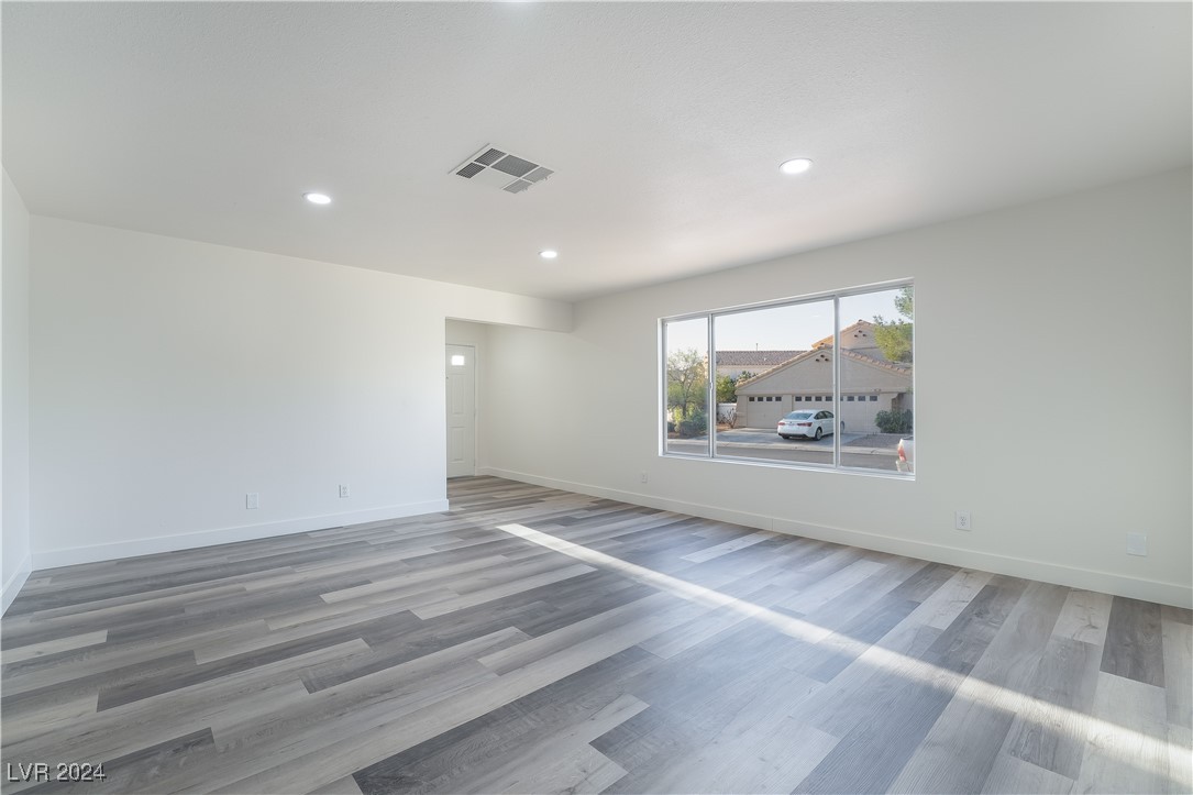 2053 Waverly Circle