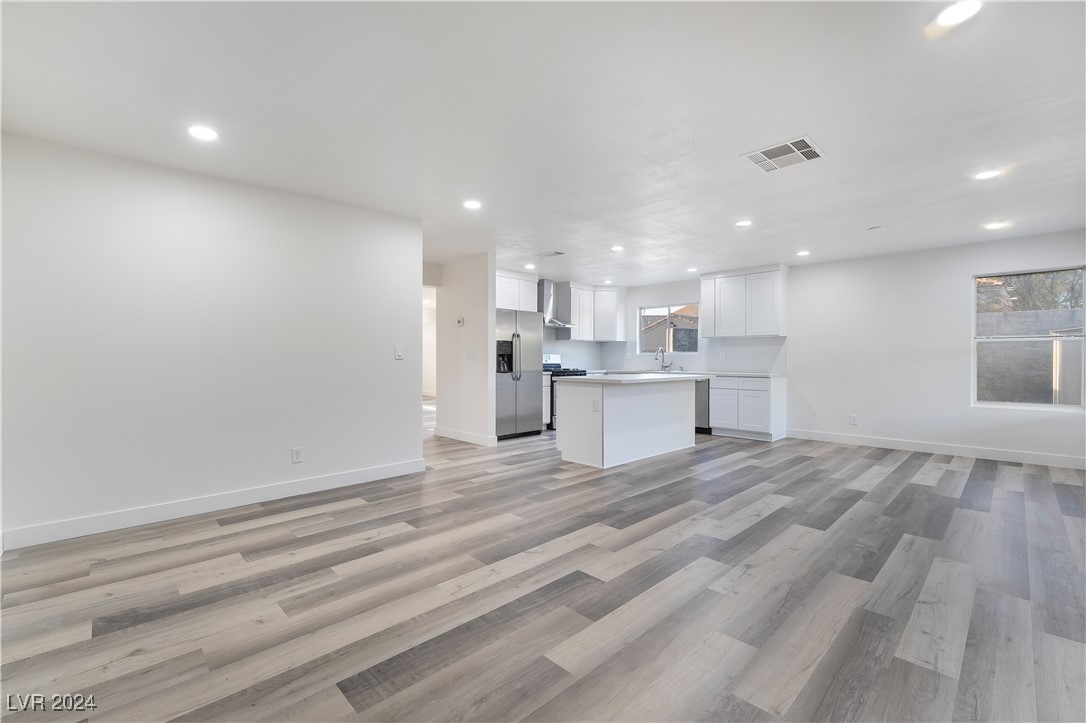 2053 Waverly Circle