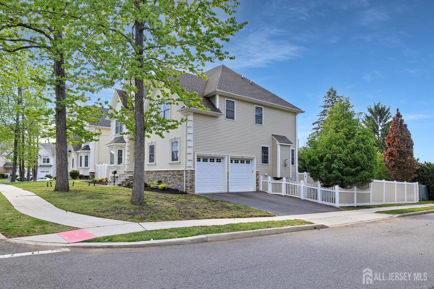11 Goodrich Street