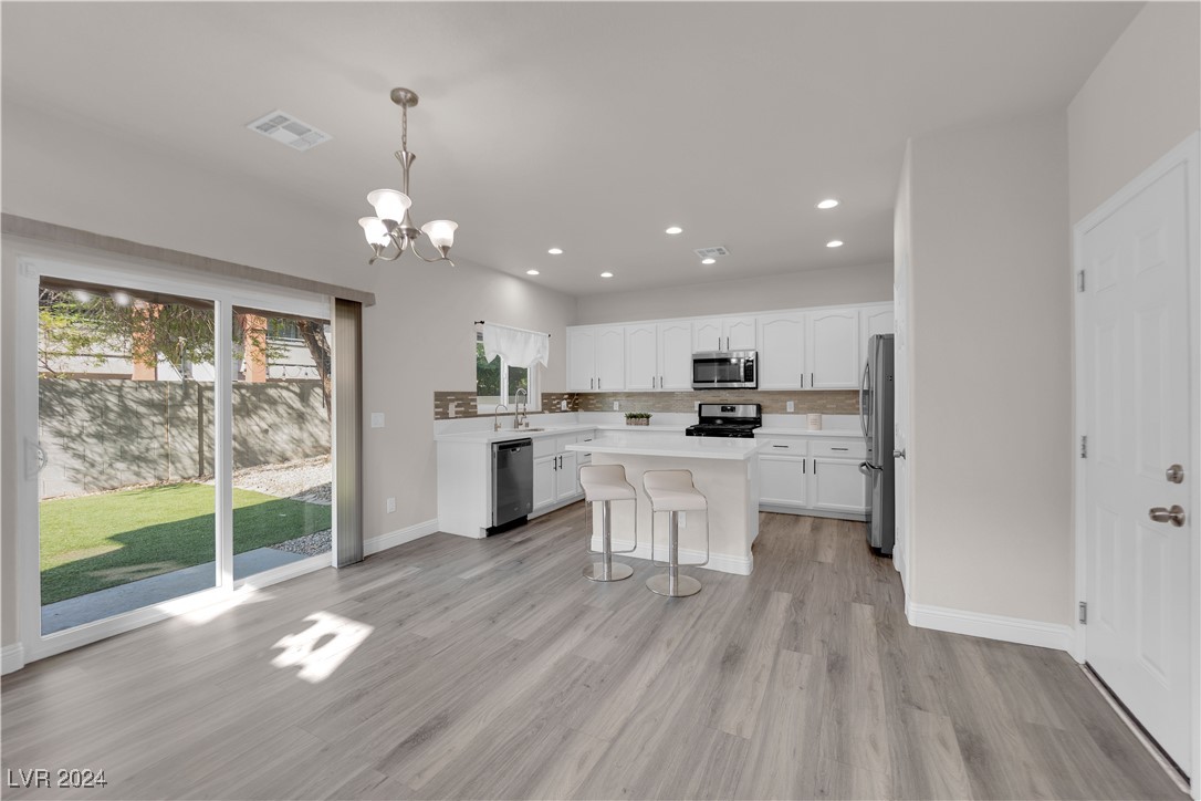 4586 Tulipan Way