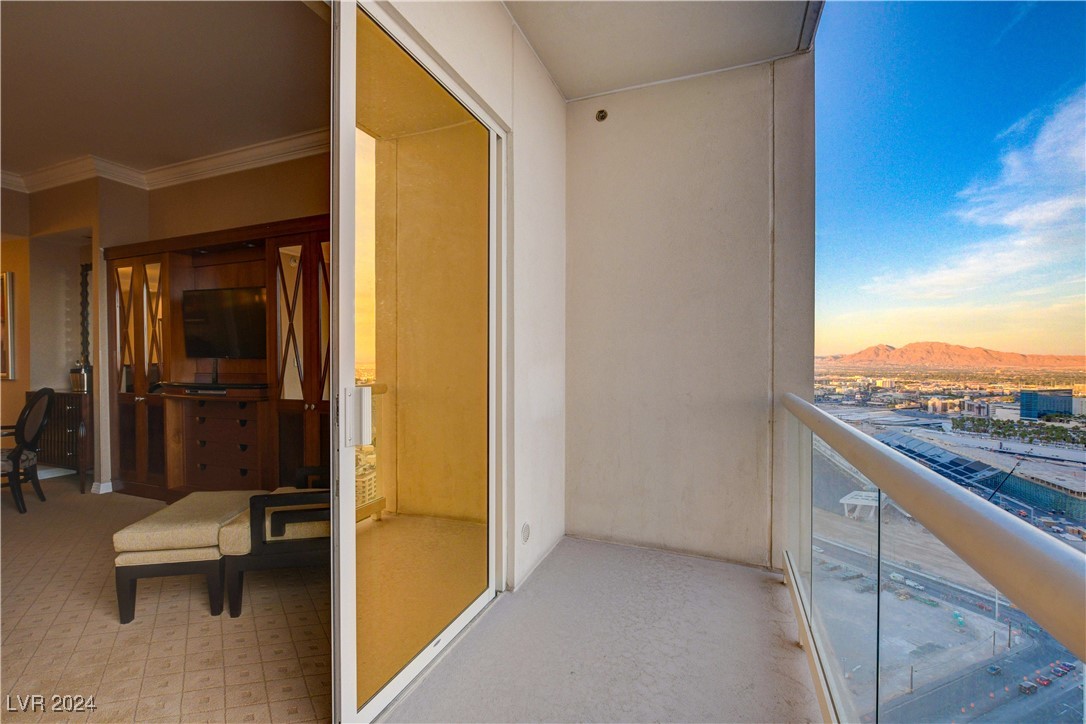 125 East HARMON Avenue 2914