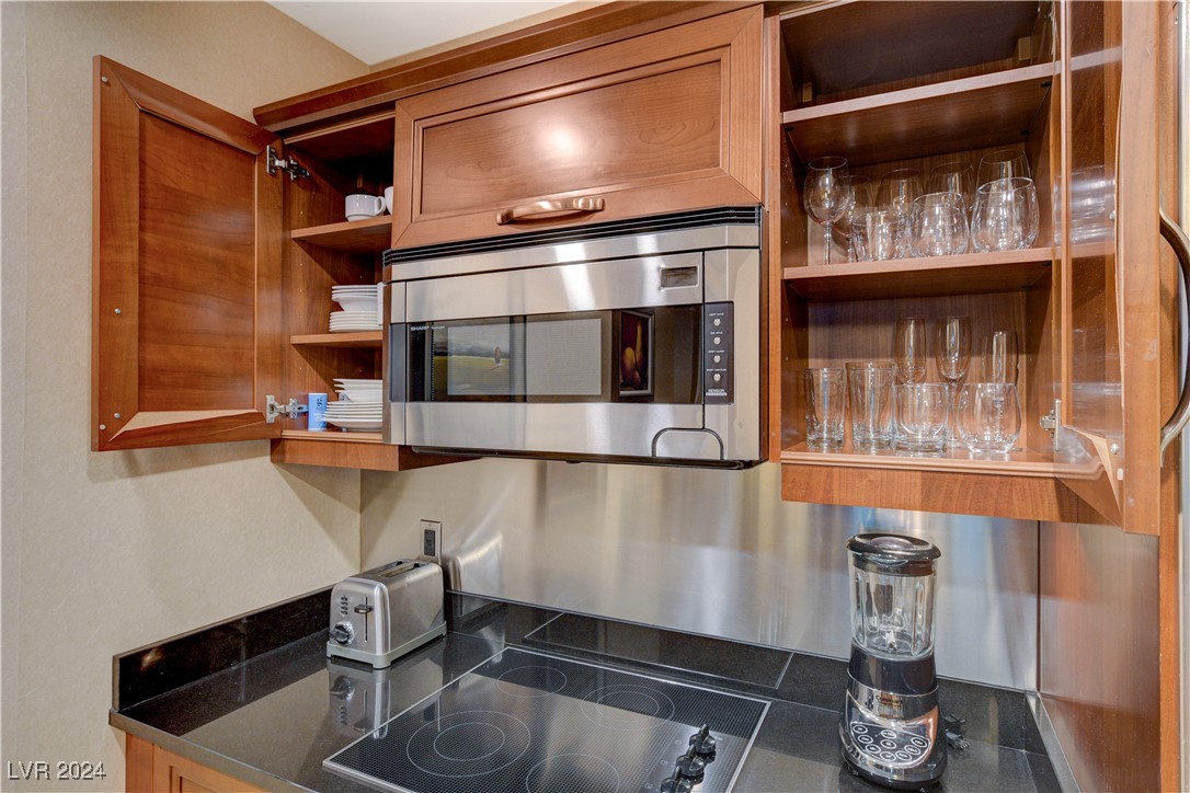 125 East HARMON Avenue 2914