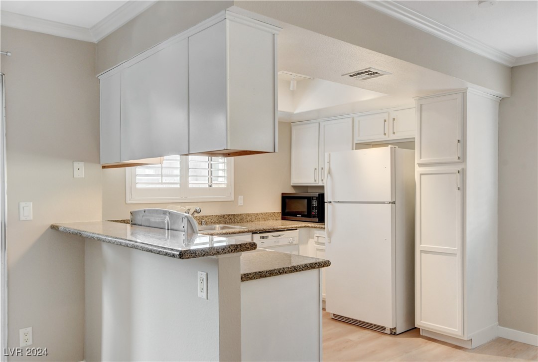 7300 Pirates Cove Road 1032