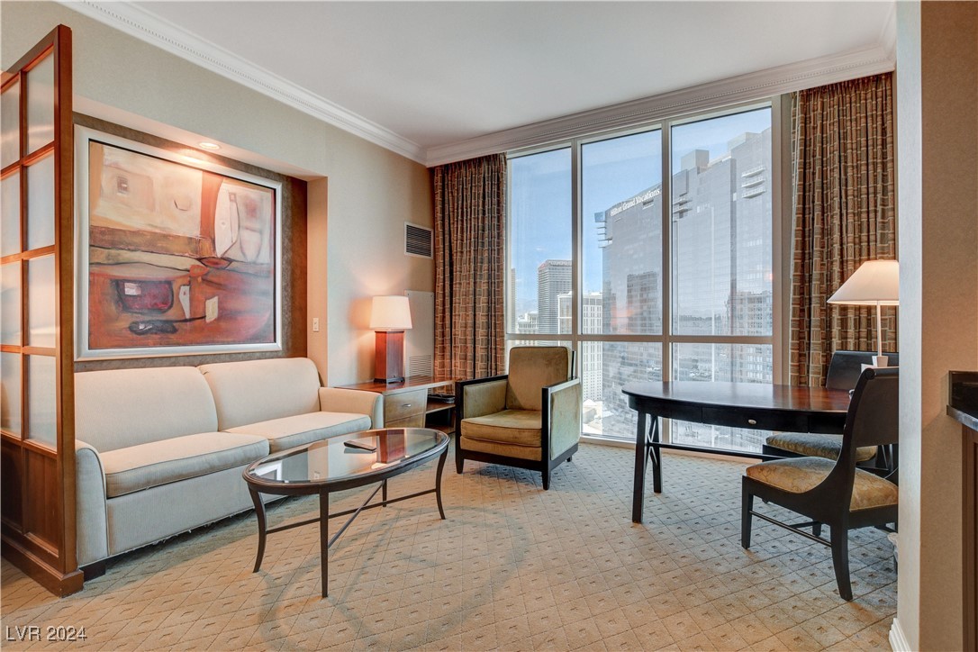 125 East HARMON Avenue 3019