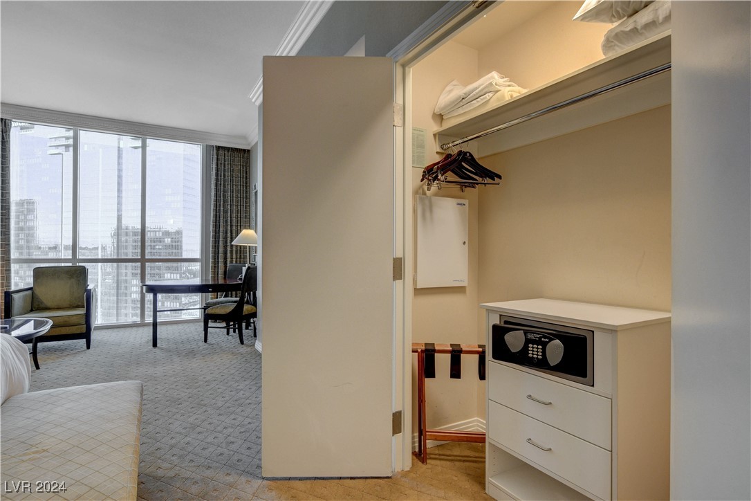 125 East HARMON Avenue 3019