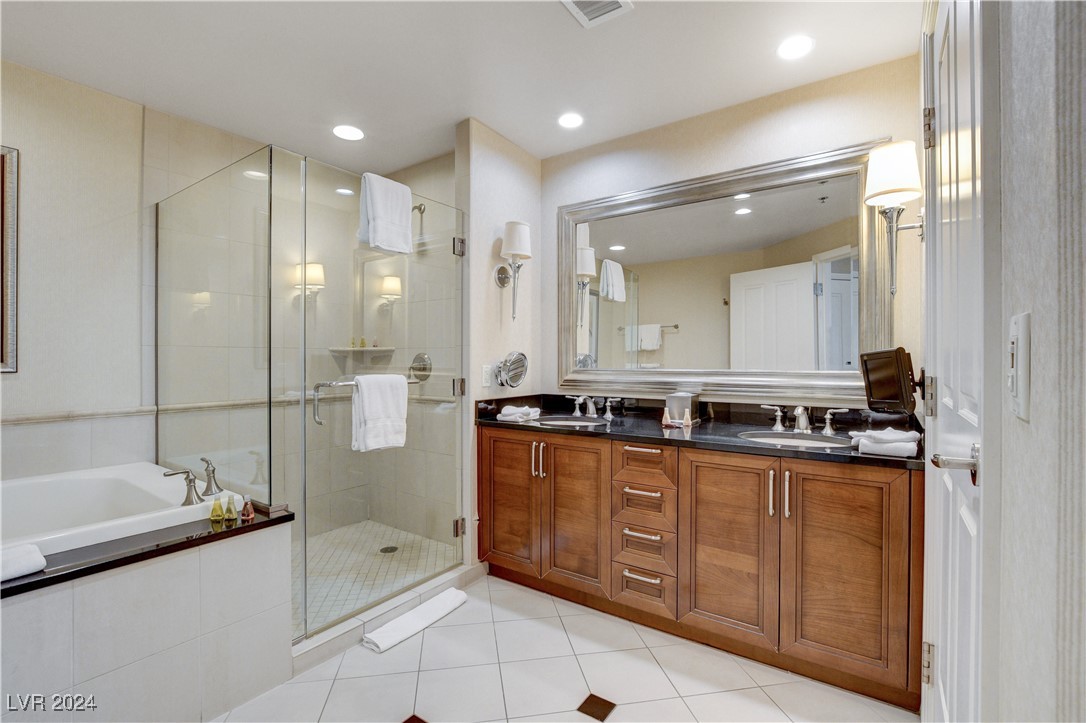 125 East HARMON Avenue 3019