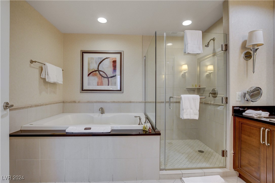 125 East HARMON Avenue 3019