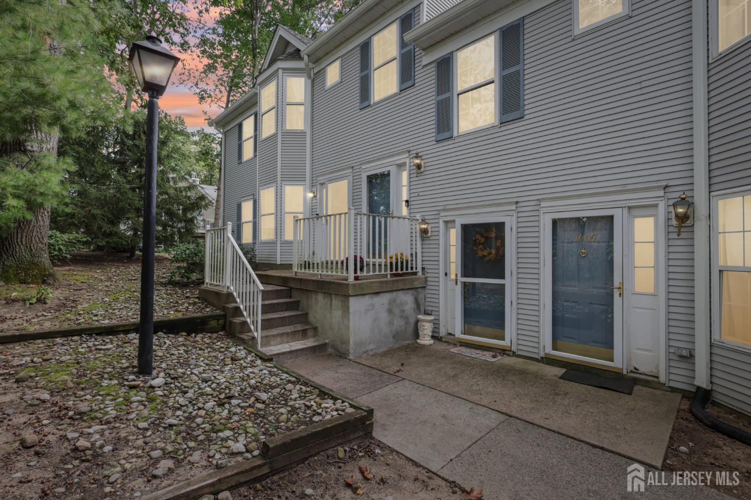 1608 Cypress Lane # 8