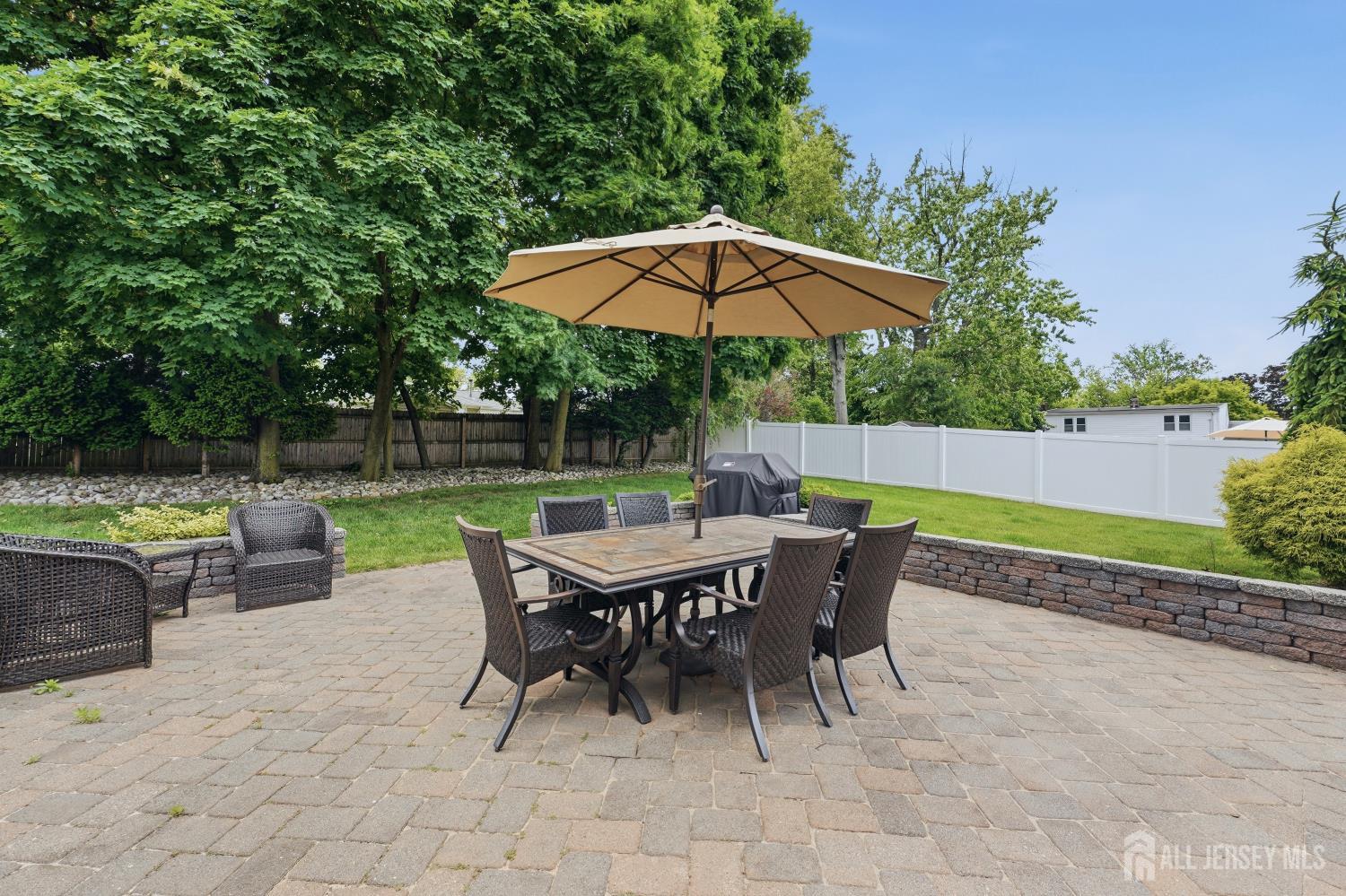 31 Middlehill Road