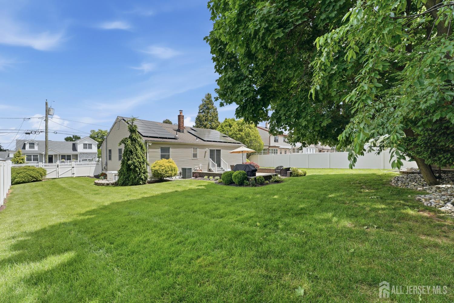 31 Middlehill Road