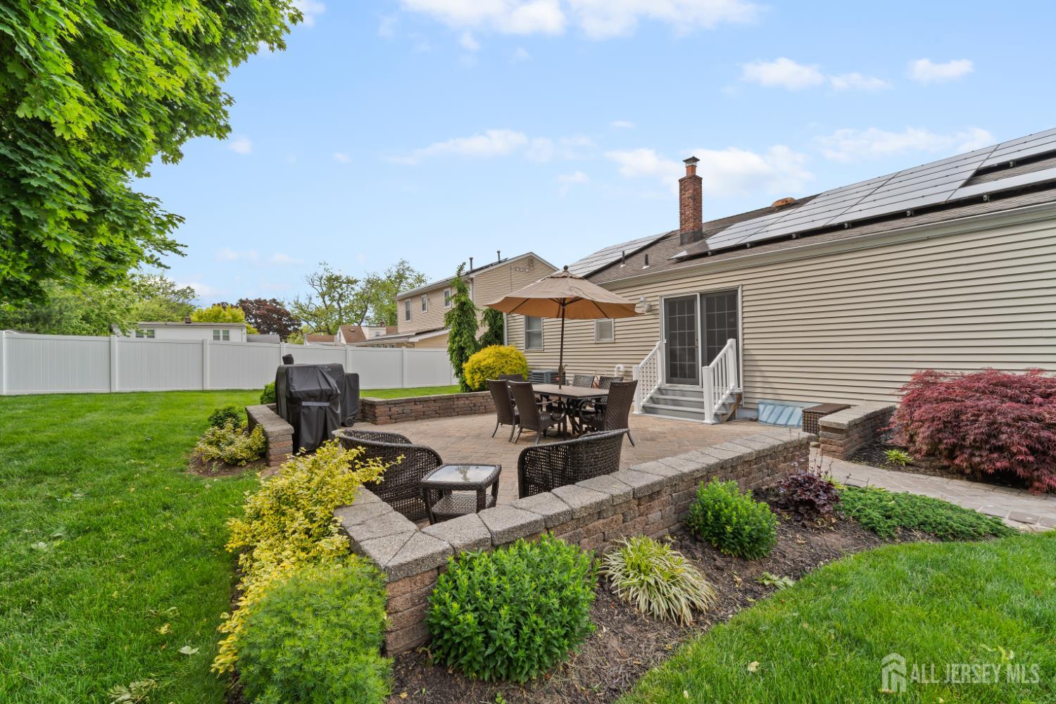 31 Middlehill Road