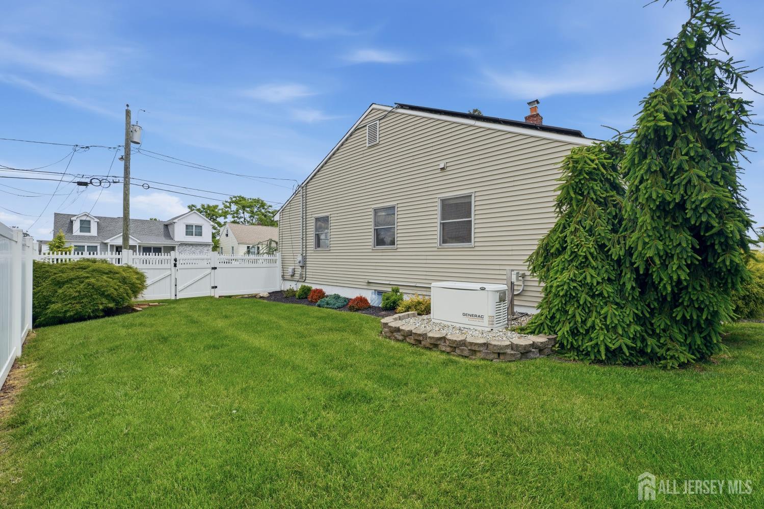 31 Middlehill Road