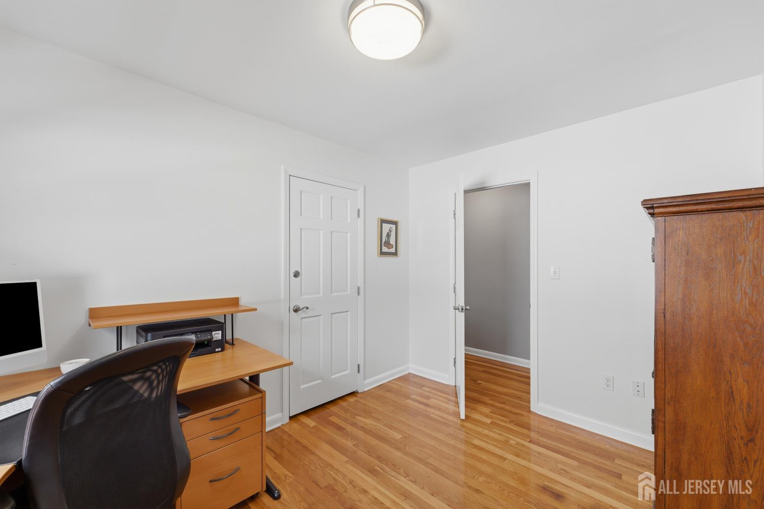 31 Middlehill Road