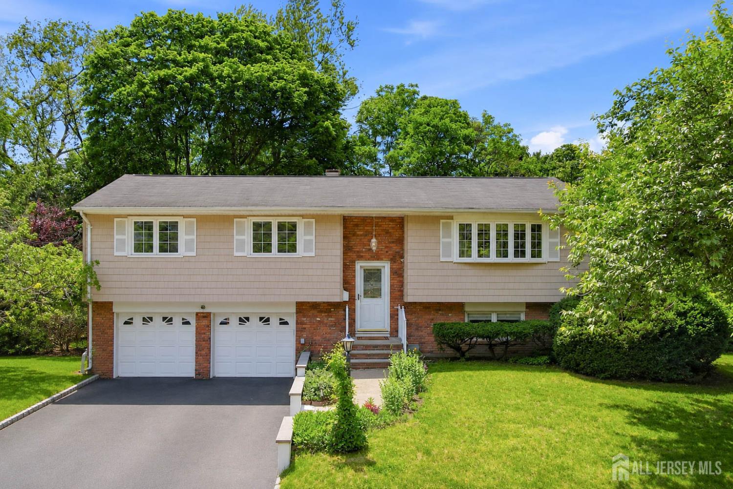 8 Nottingham Drive