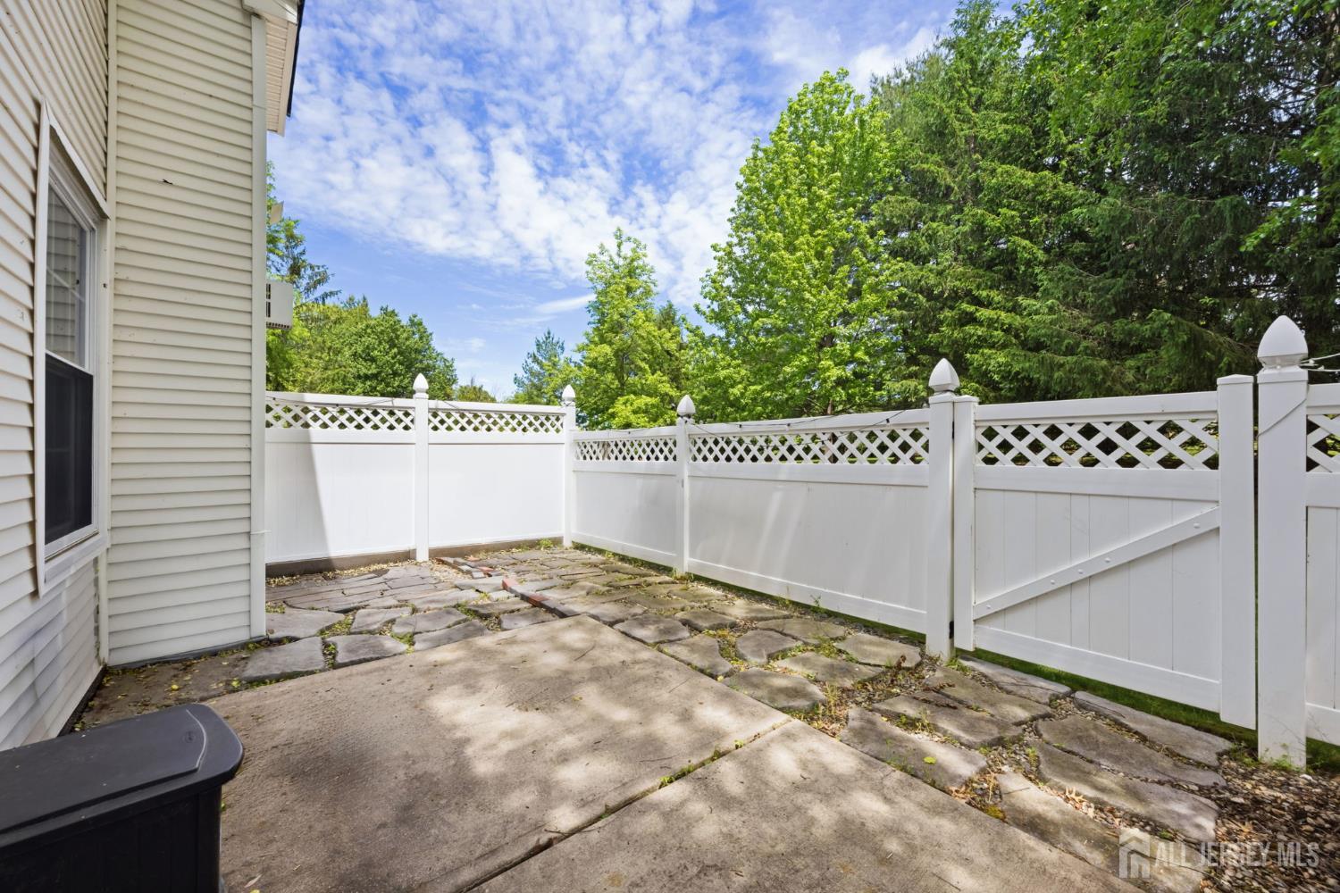 301 Pheasant Run