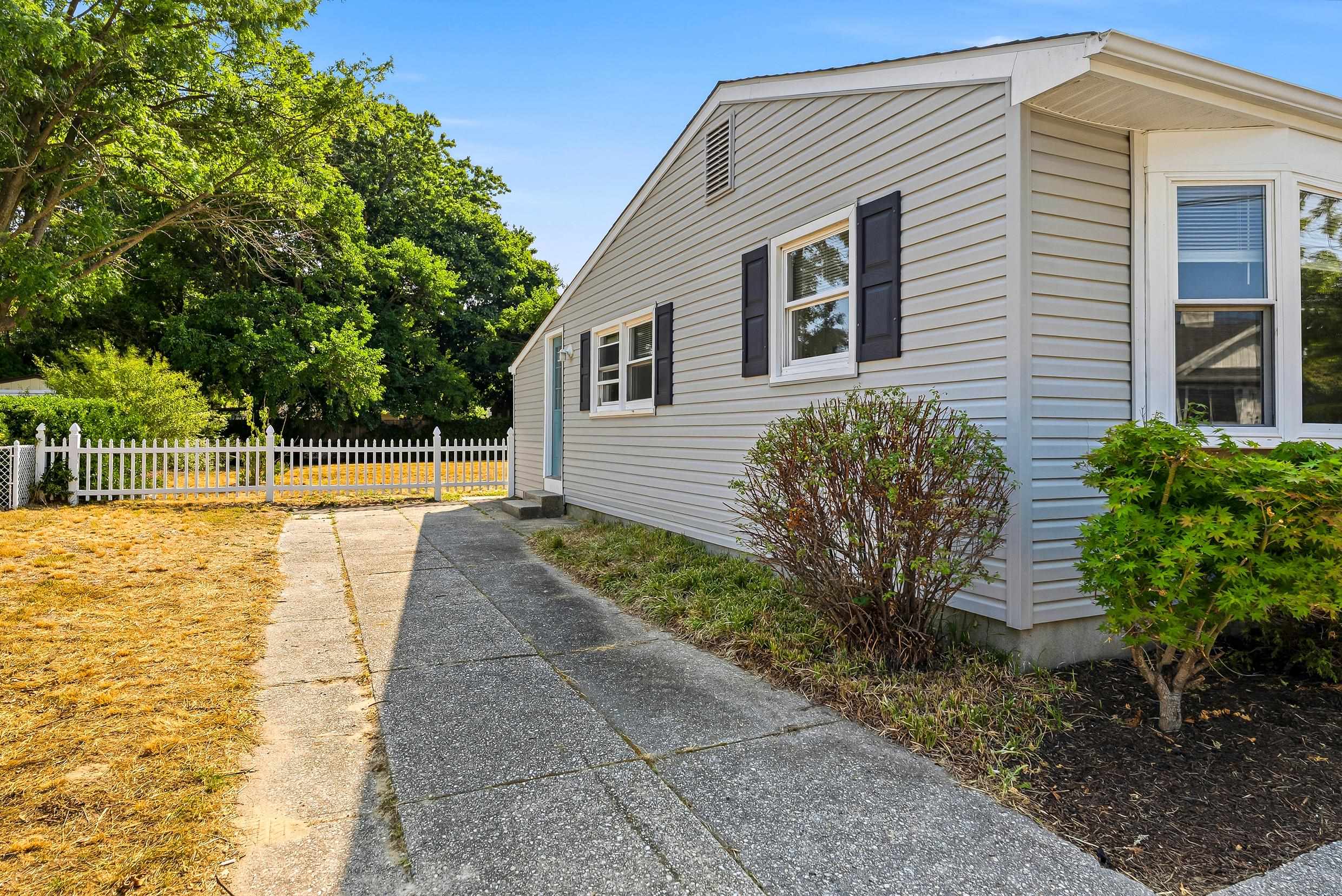 80 Beachhurst Drive