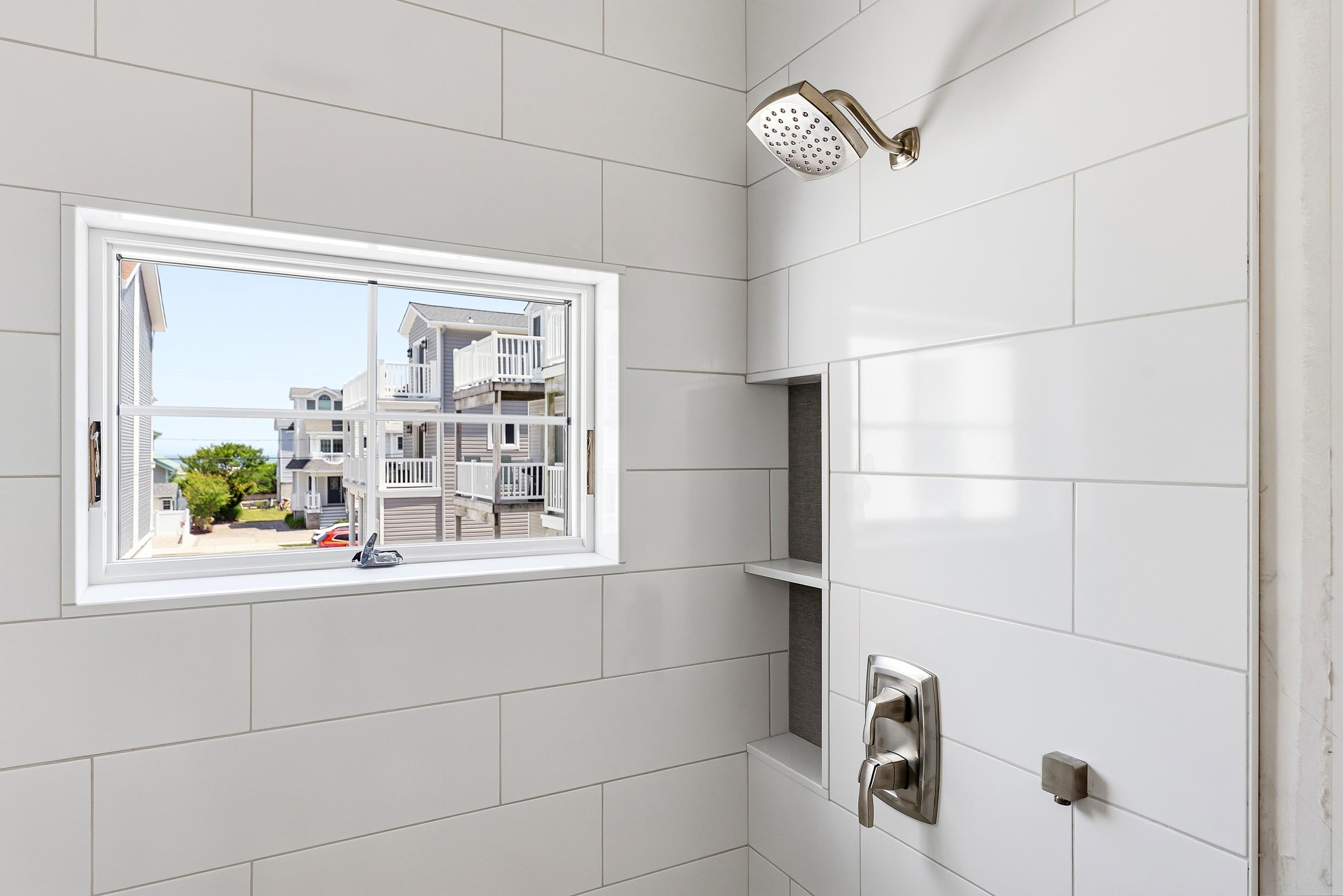 4411 Landis Avenue Unit: 201