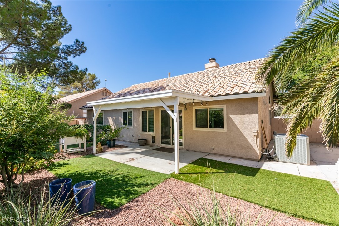 240 Honeywood Street