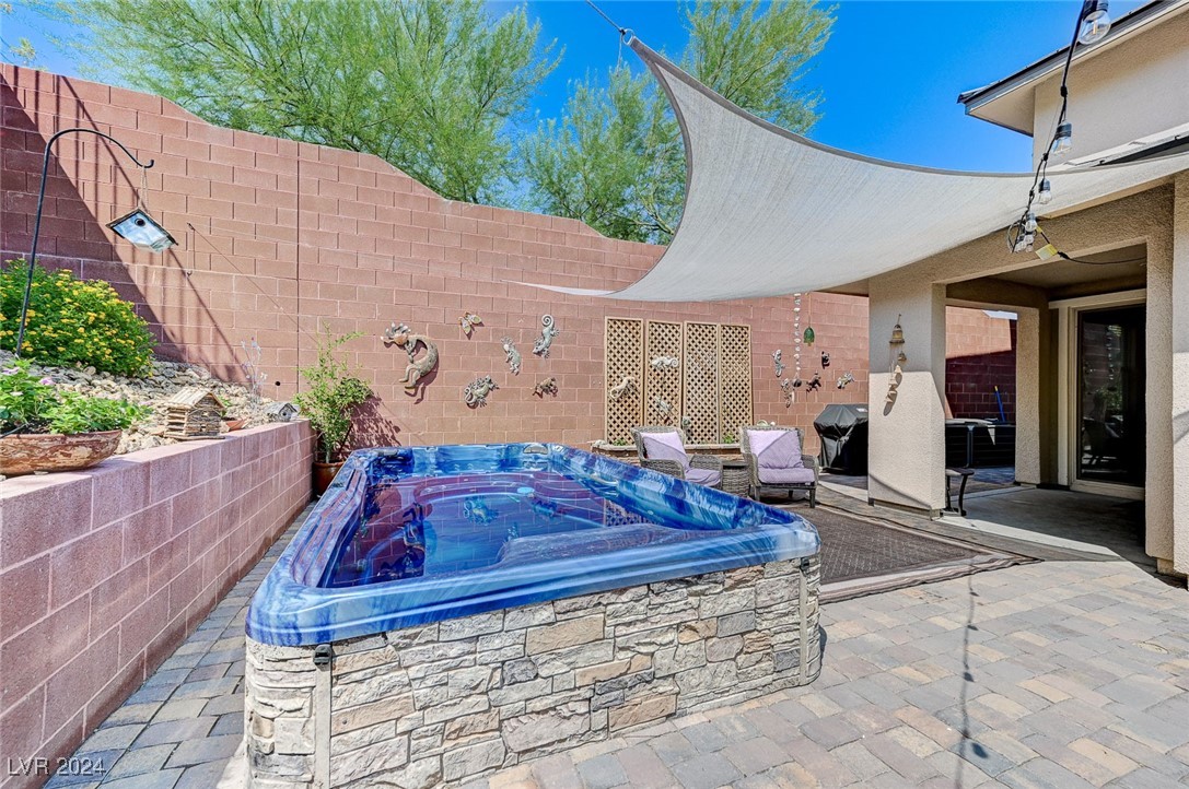 5657 Shadow Bend Drive