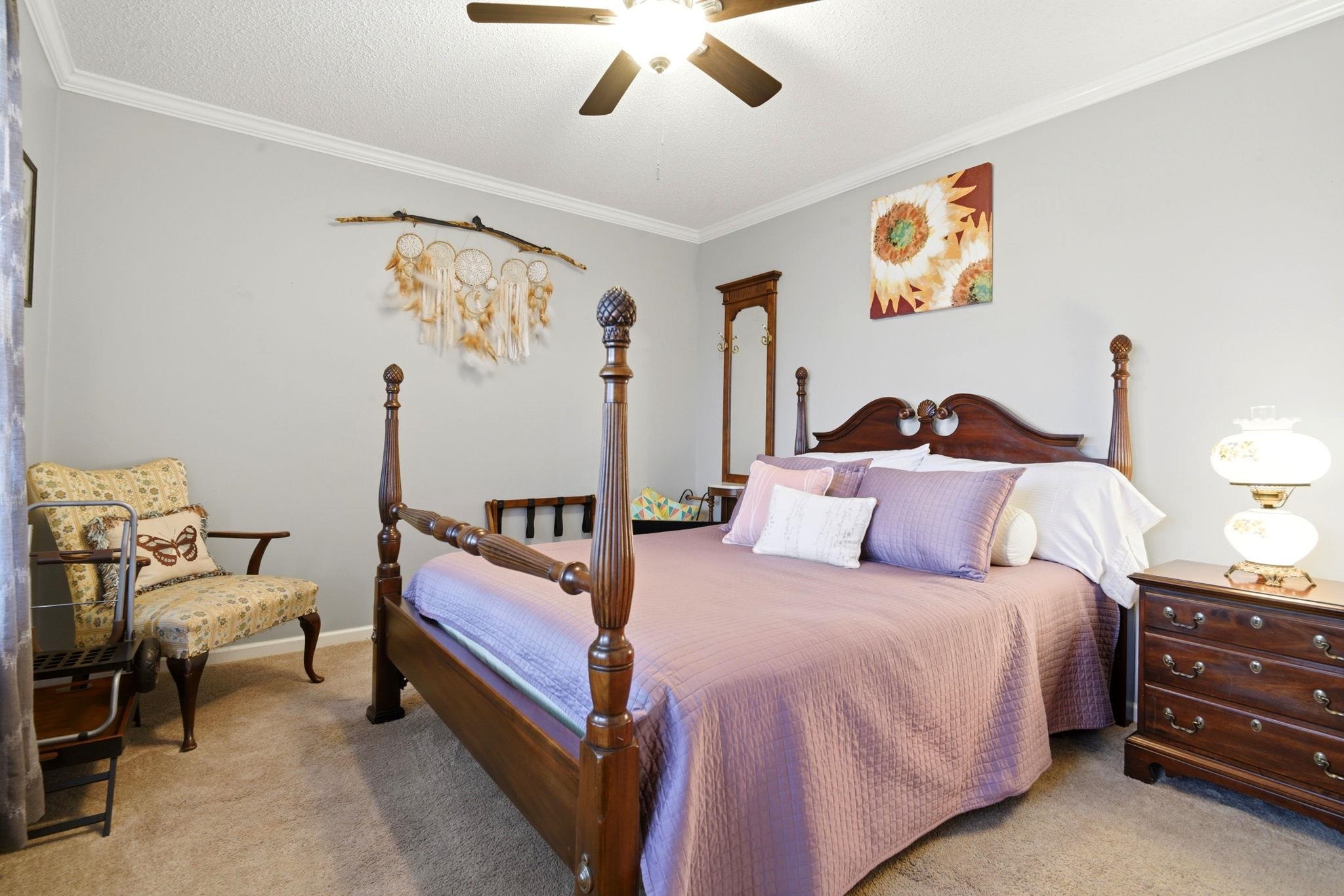 2039 Eastlynn Dr.