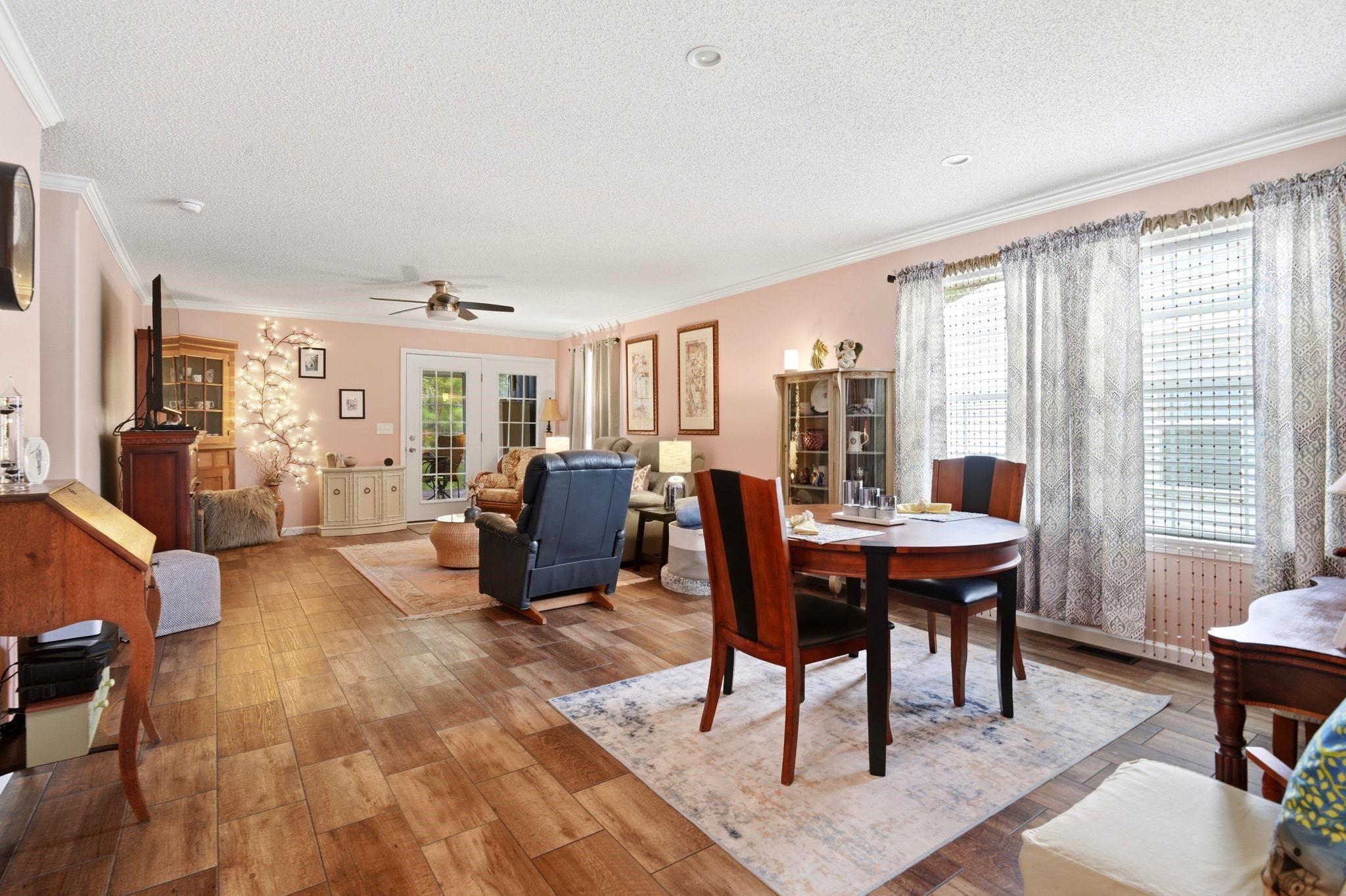 2039 Eastlynn Dr.