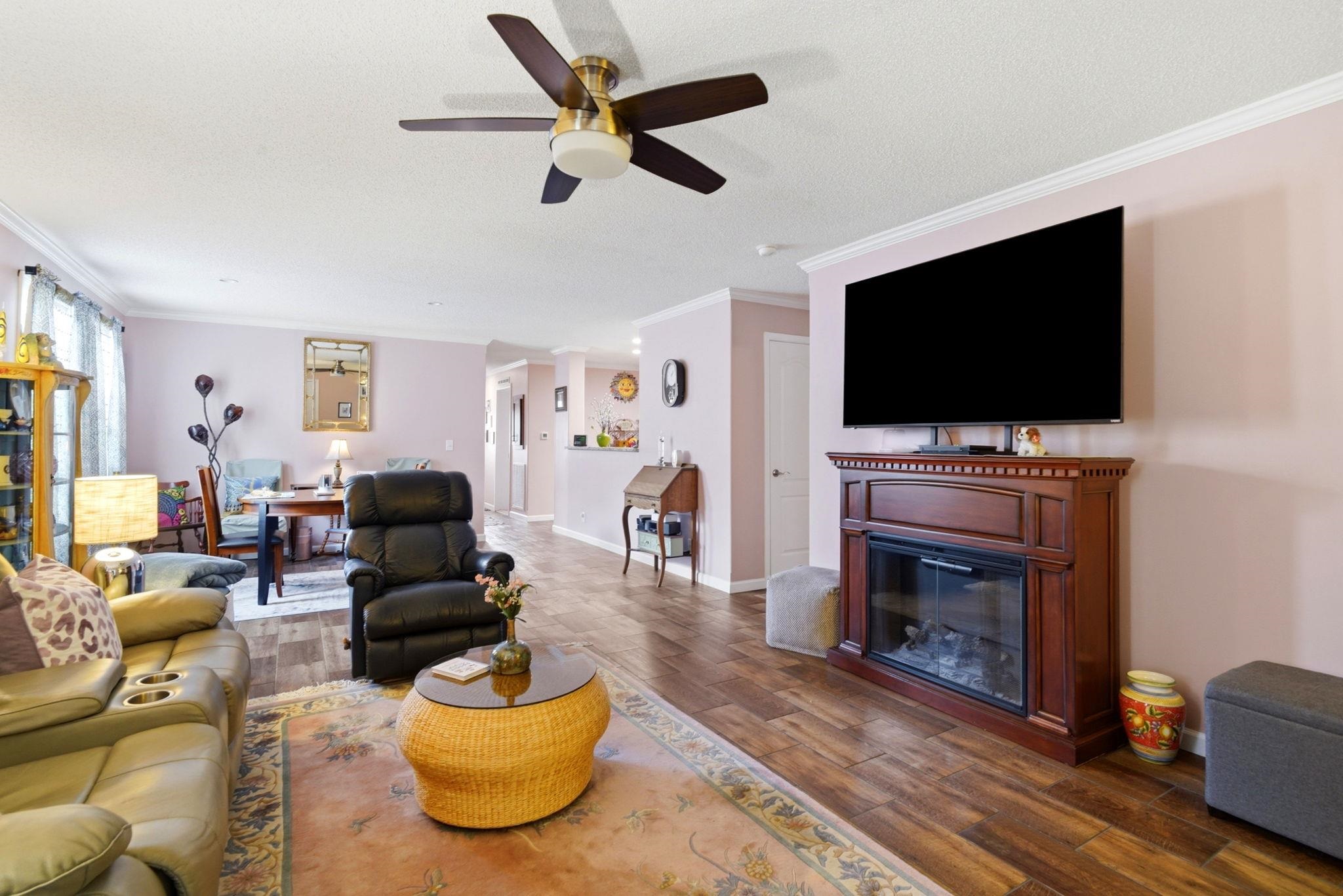 2039 Eastlynn Dr.