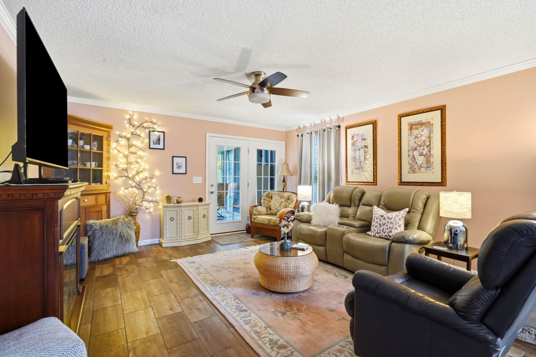 2039 Eastlynn Dr.