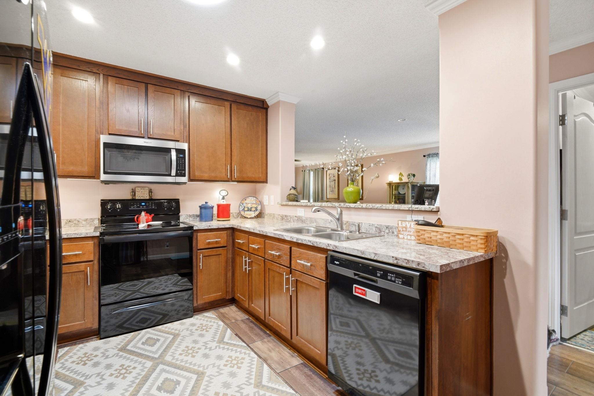 2039 Eastlynn Dr.