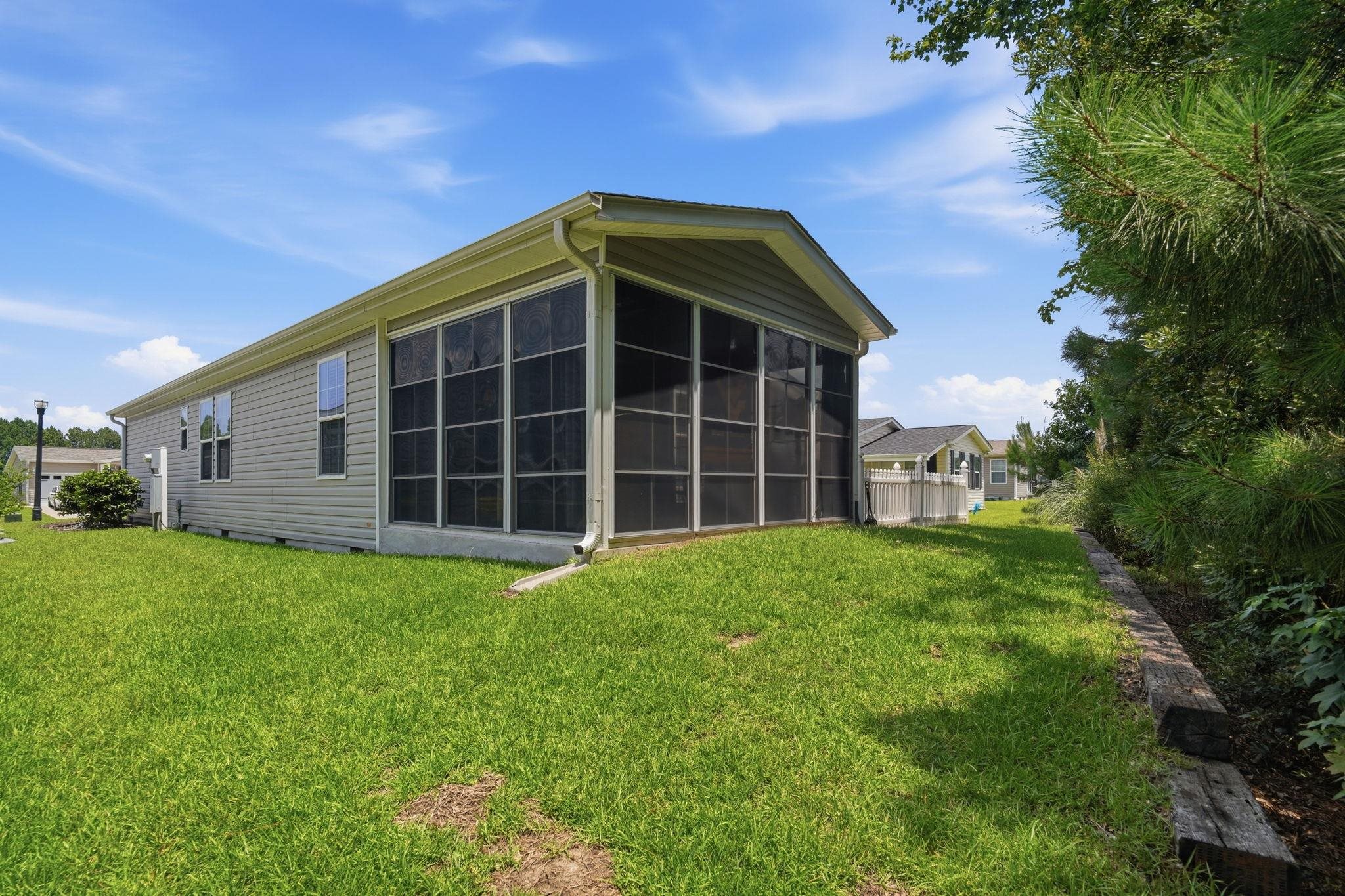 2039 Eastlynn Dr.