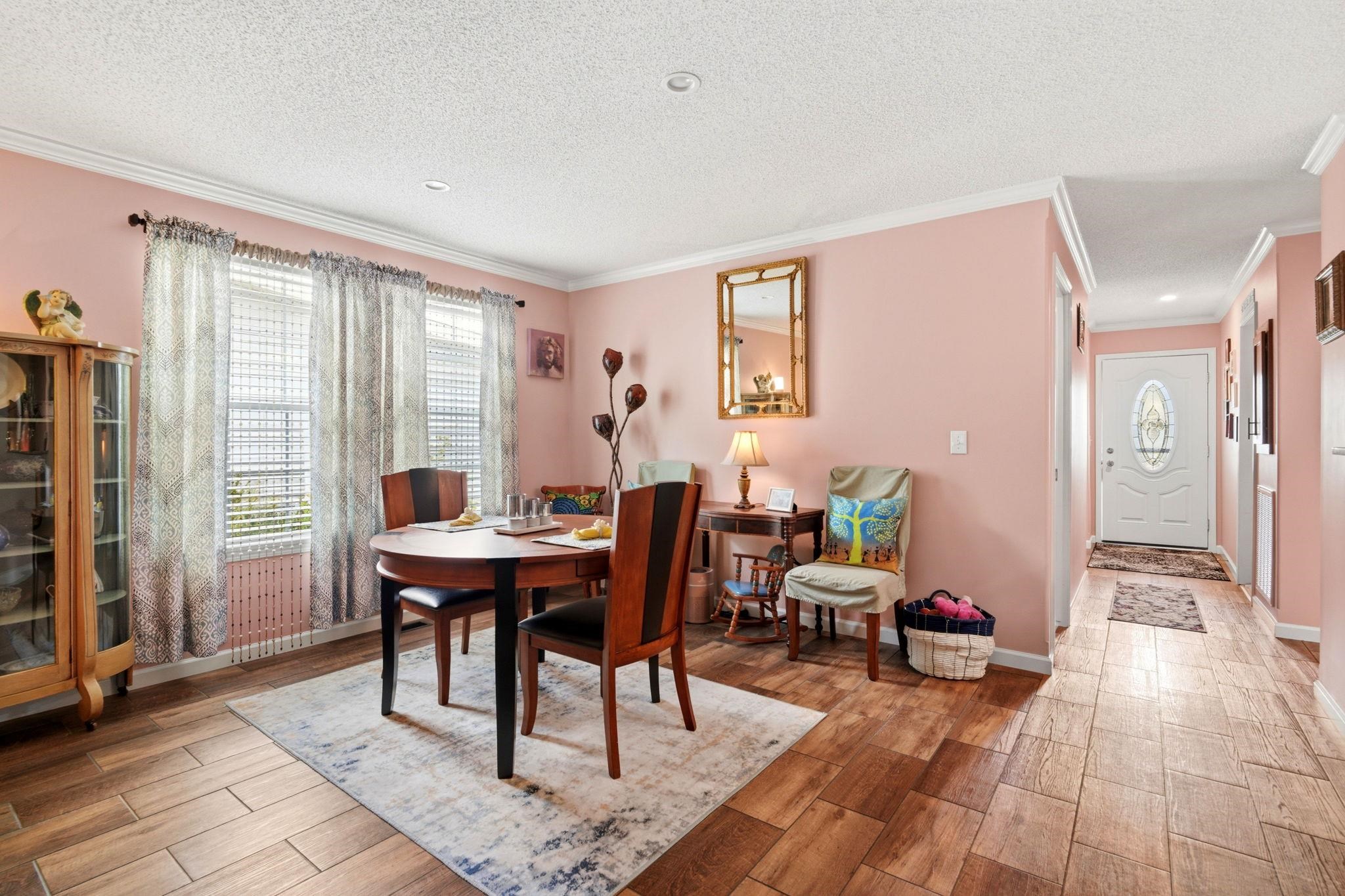 2039 Eastlynn Dr.