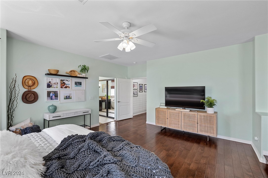 10737 Sapphire Vista Avenue