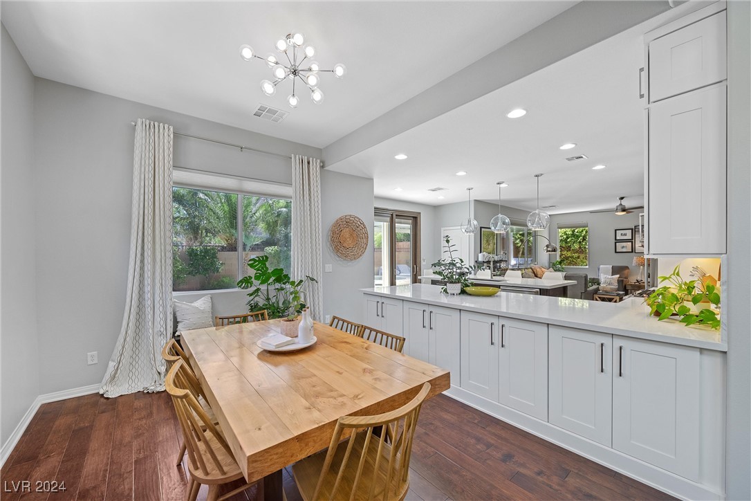 10737 Sapphire Vista Avenue