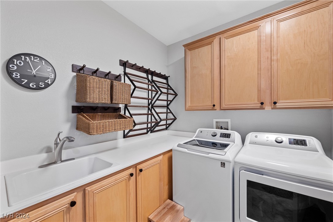 10737 Sapphire Vista Avenue