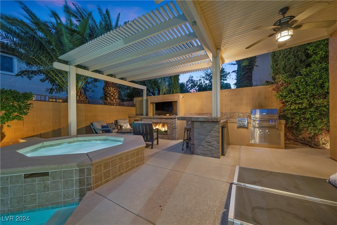 10737 Sapphire Vista Avenue