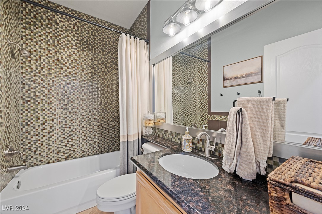 10737 Sapphire Vista Avenue