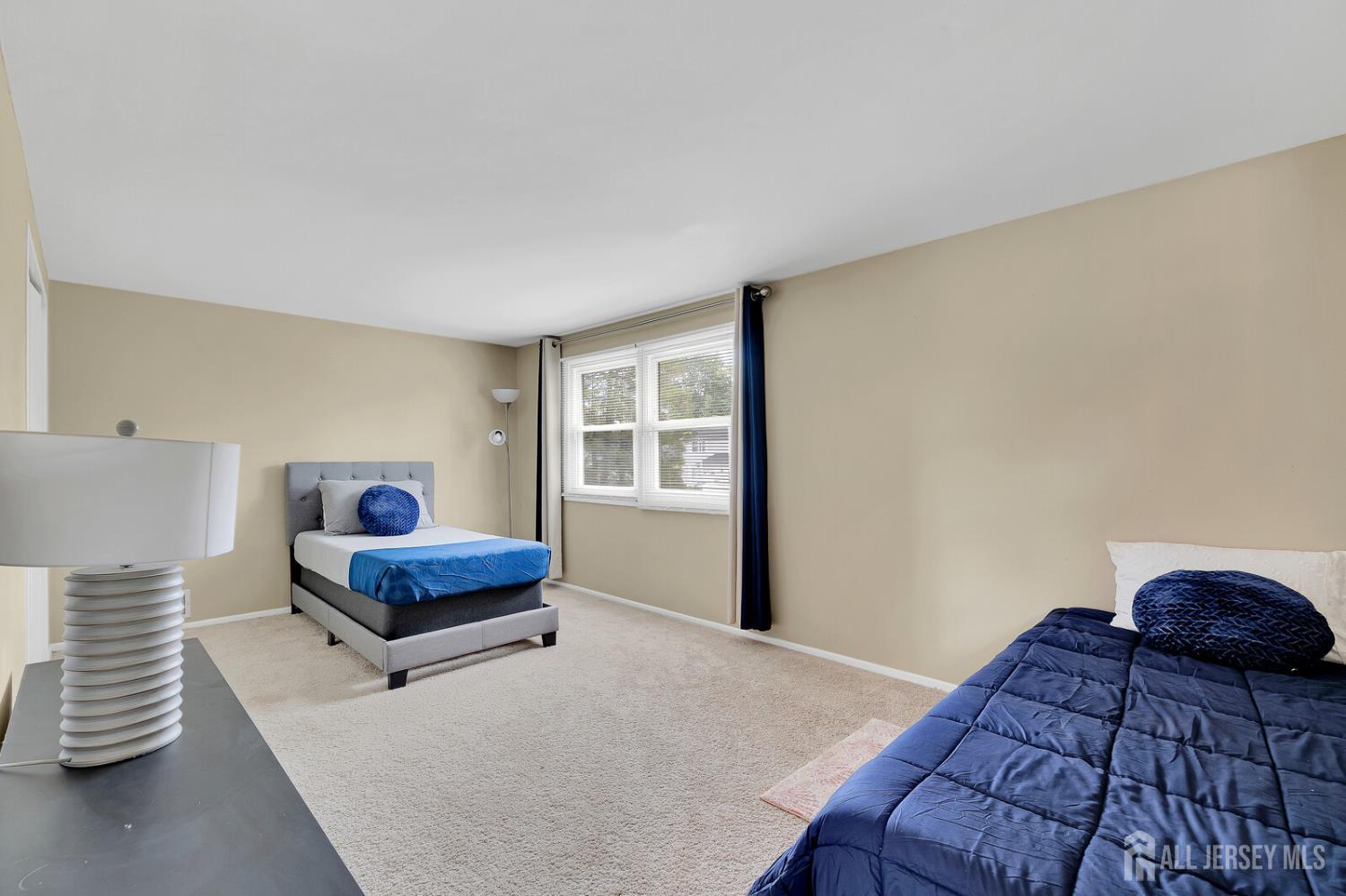 2 harrington Circle