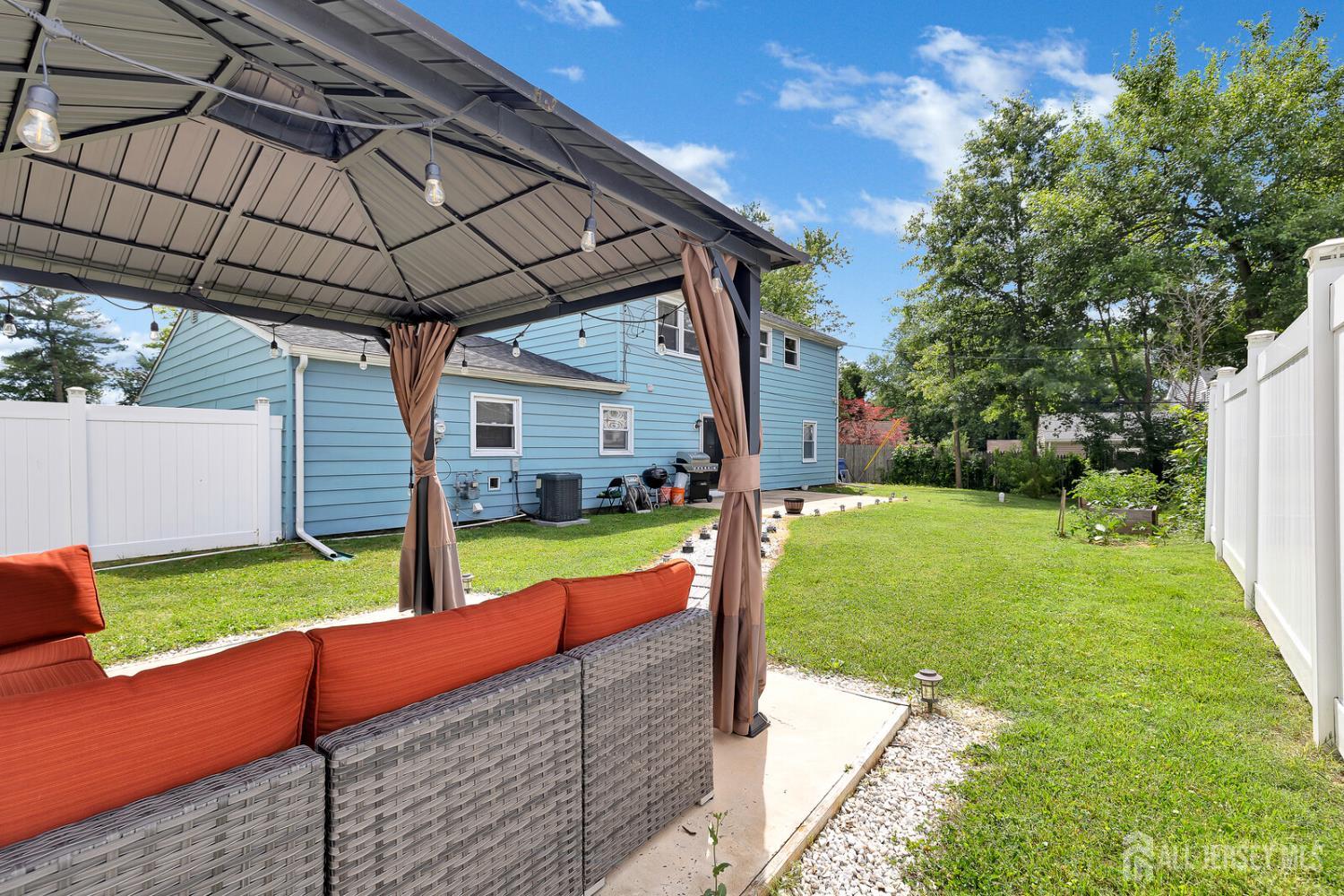 2 harrington Circle