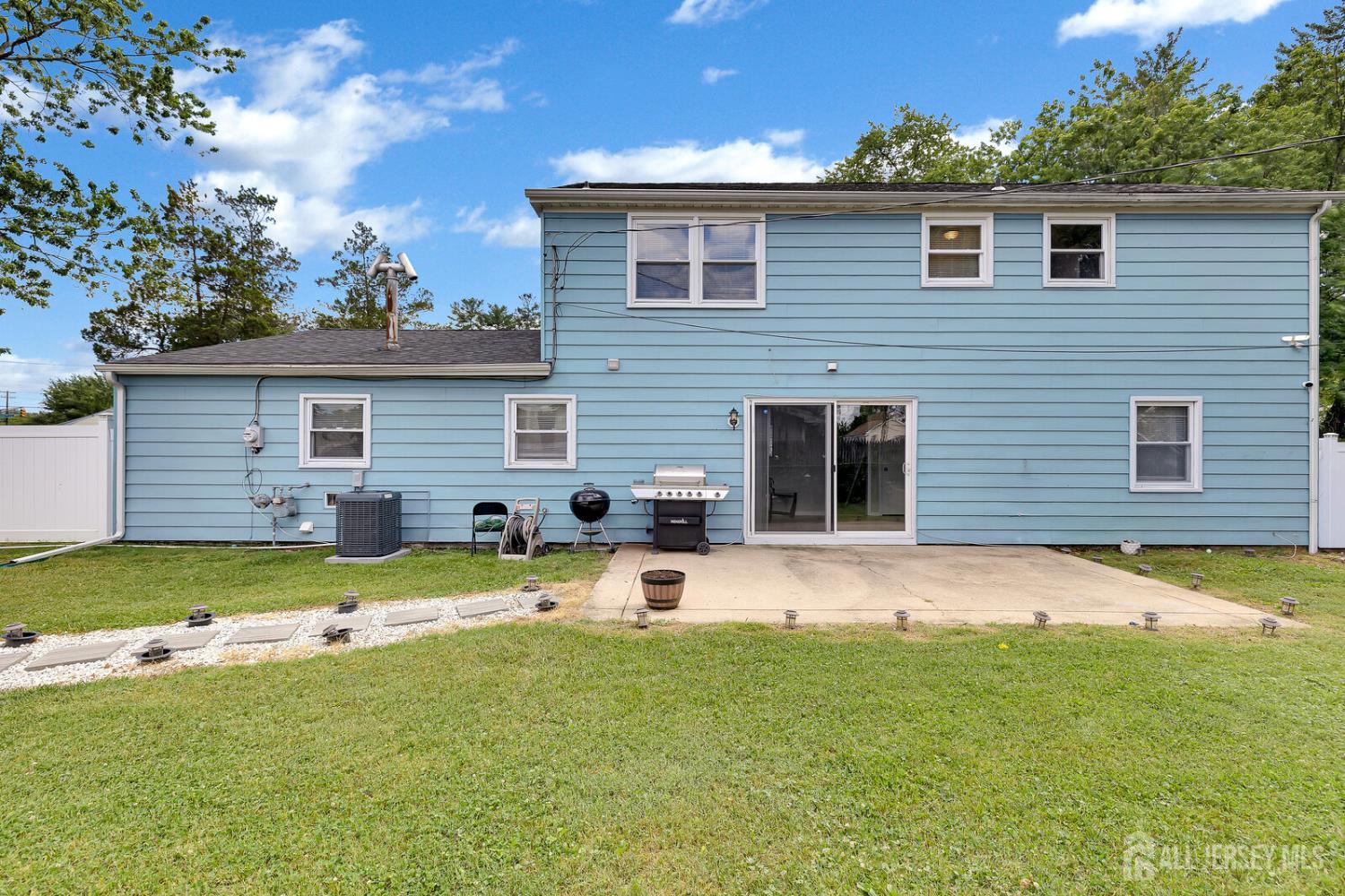 2 harrington Circle