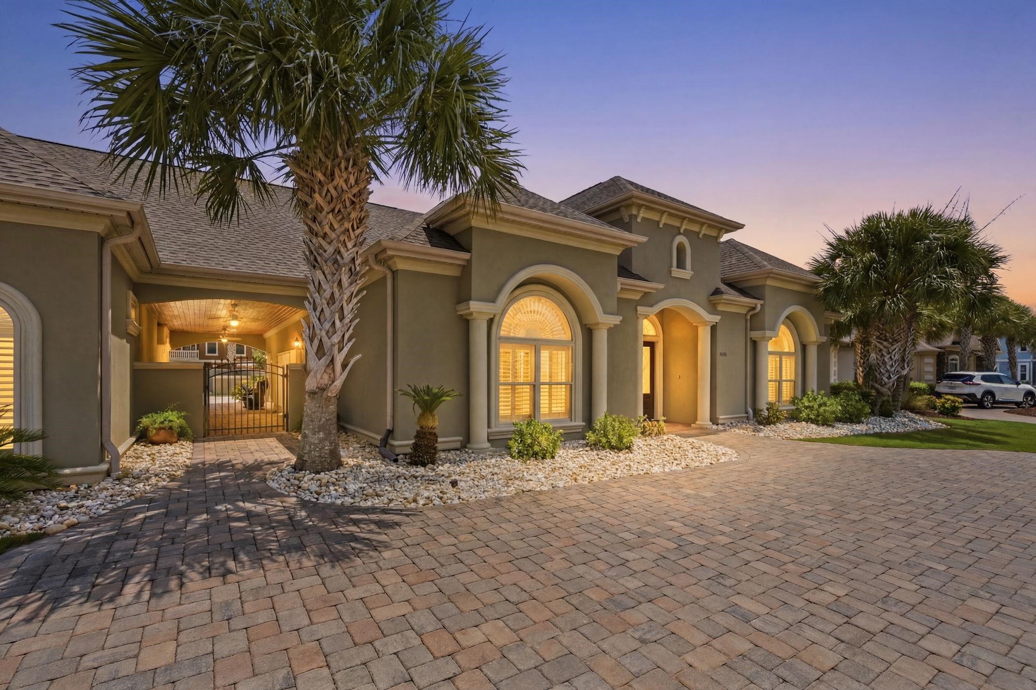 909 Bluffview Dr.