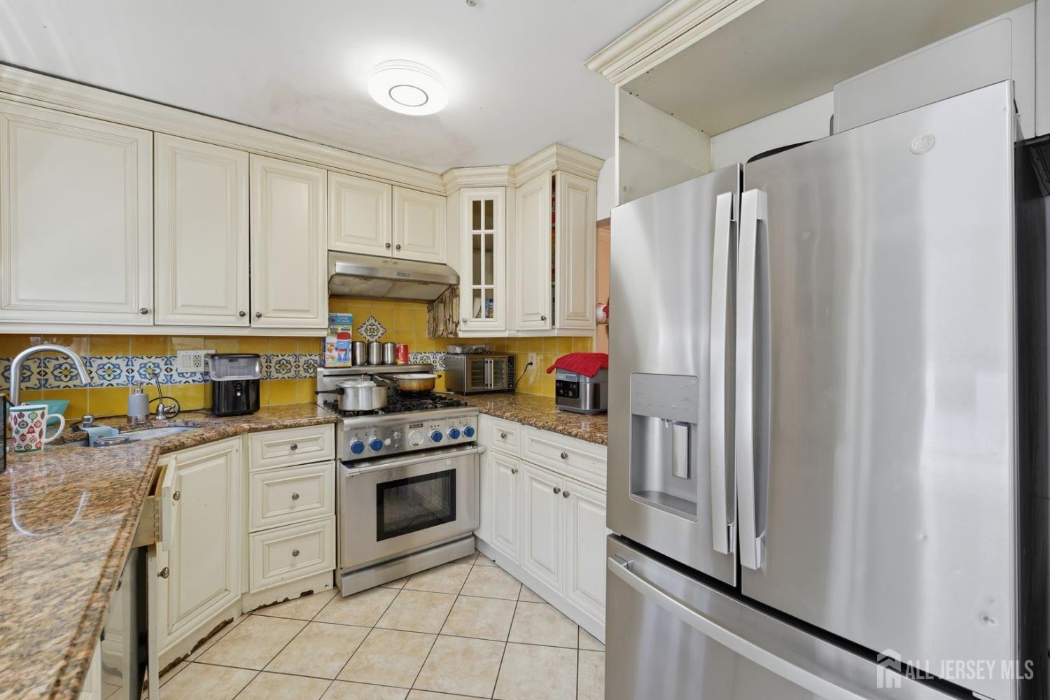 726 Harbortown Boulevard
