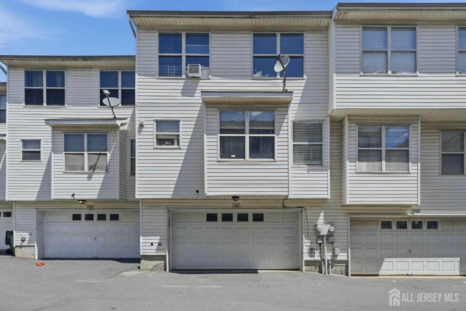 726 Harbortown Boulevard