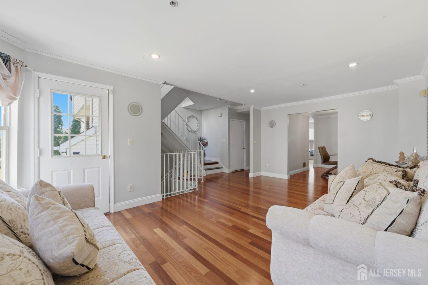 726 Harbortown Boulevard