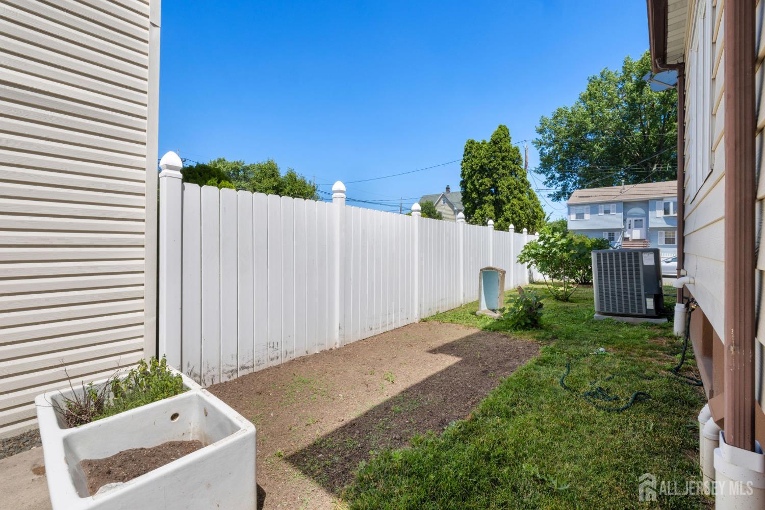 12 Linden Street