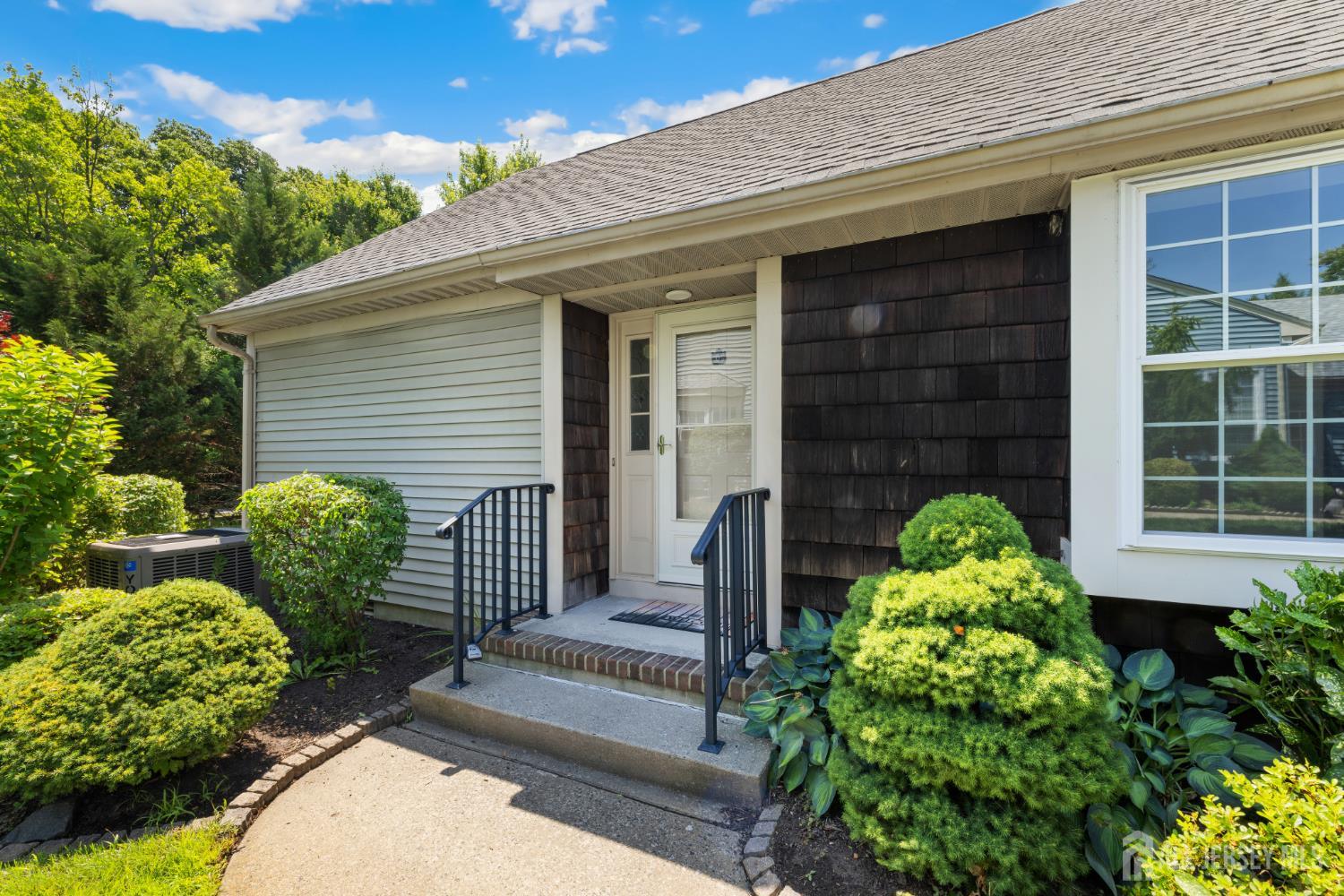 9 Melborn Drive # B