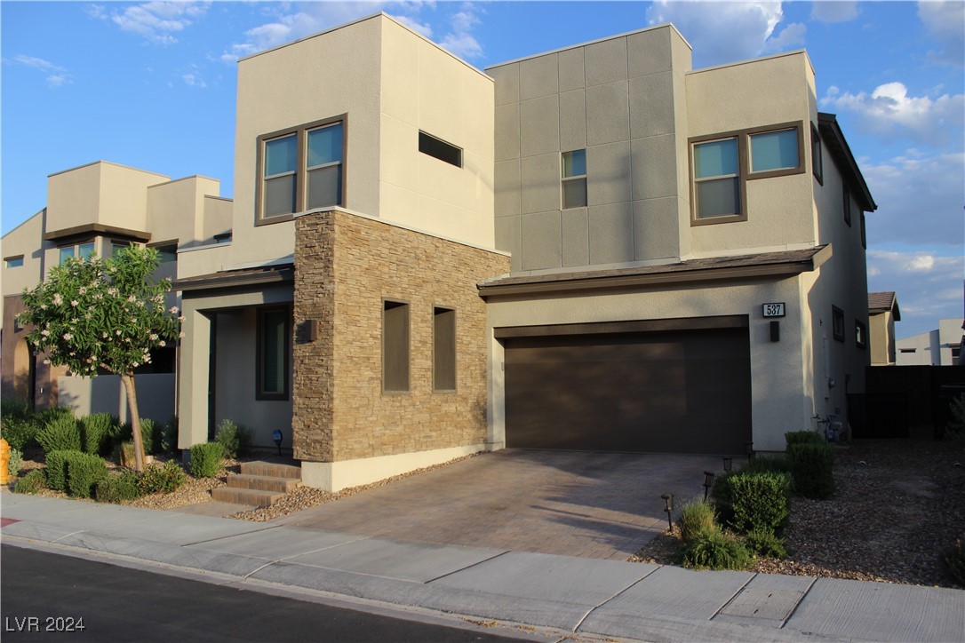 537 Ruby Mesa Avenue