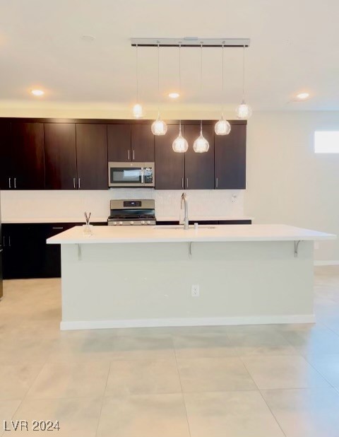 537 Ruby Mesa Avenue