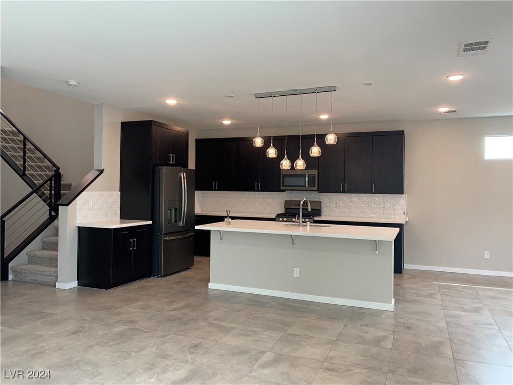 537 Ruby Mesa Avenue