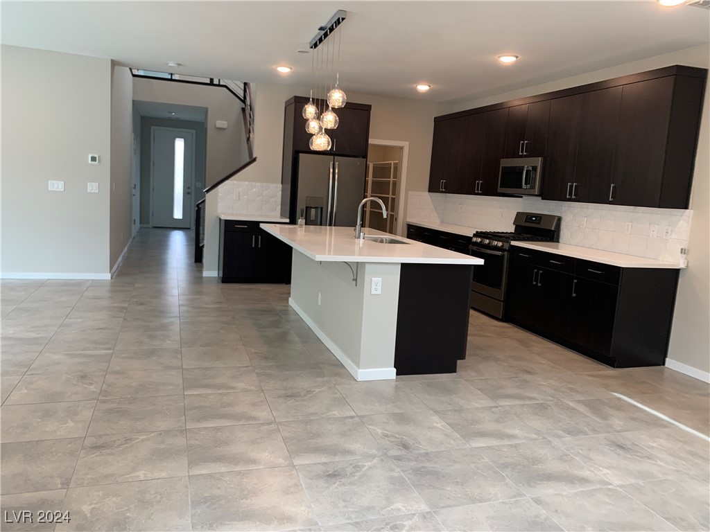 537 Ruby Mesa Avenue