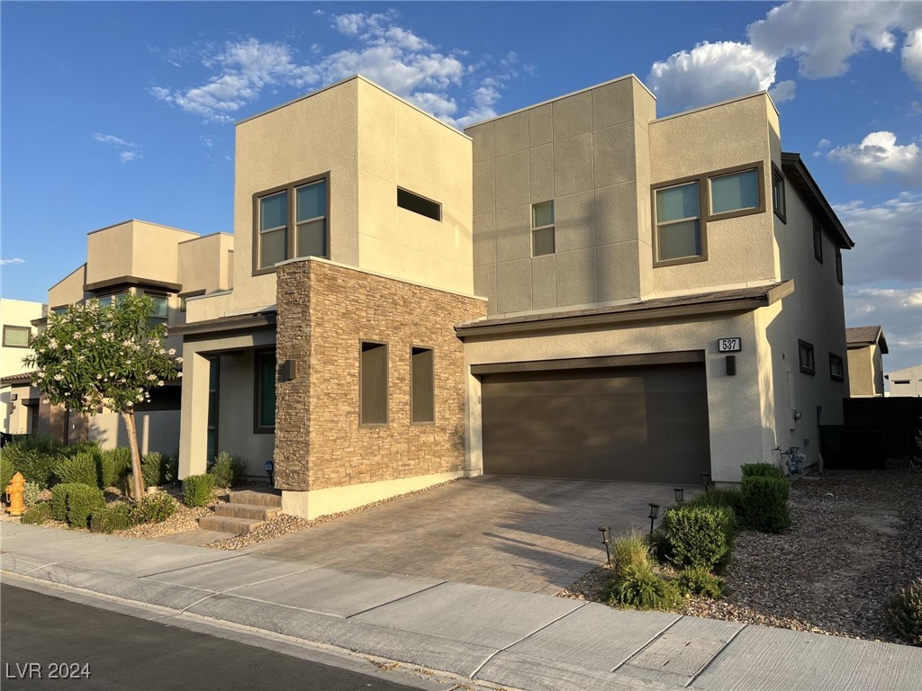 537 Ruby Mesa Avenue